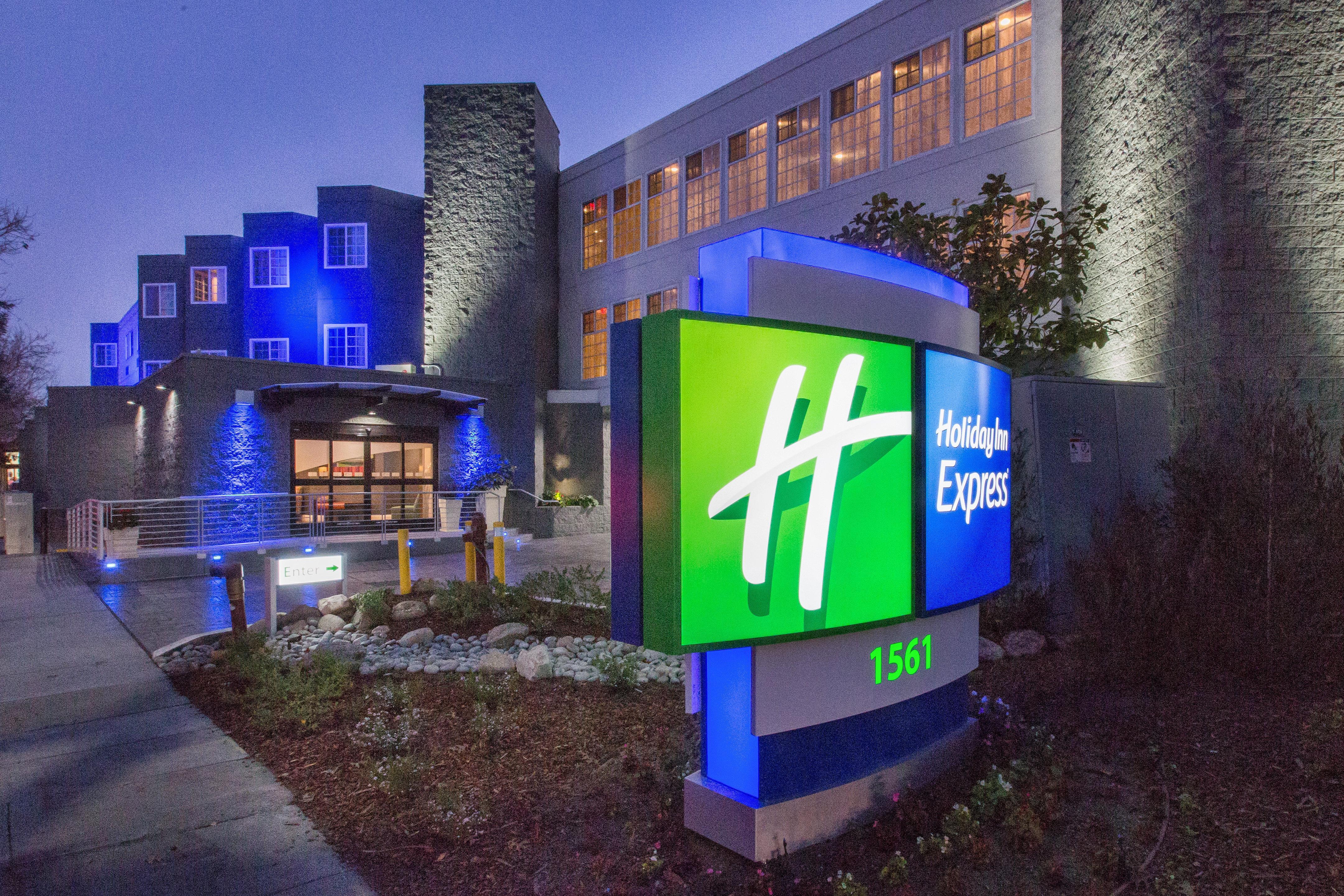 Holiday Inn Express Mountain View South Palo Alto By Ihg Екстериор снимка